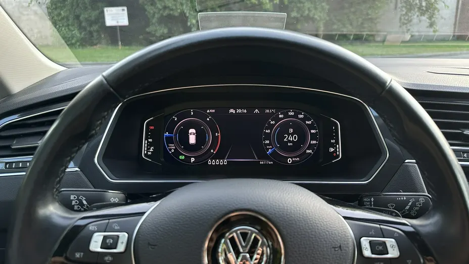 VOLKSWAGEN Tiguan Allspace -
