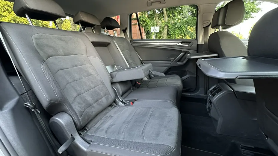 VOLKSWAGEN Tiguan Allspace -