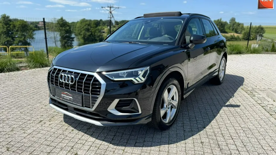 AUDI Q3 -