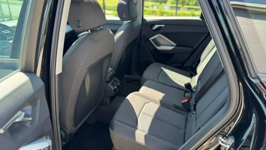 AUDI Q3 -