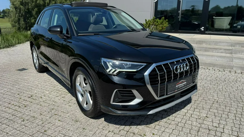 AUDI Q3 -