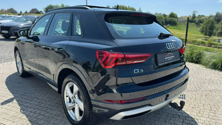 AUDI Q3 -