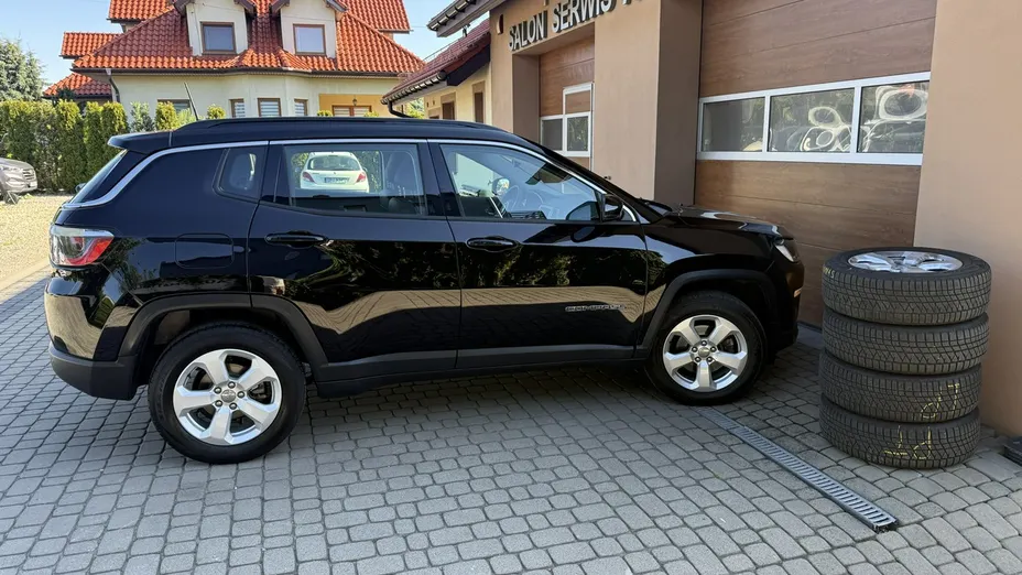 JEEP Compass -