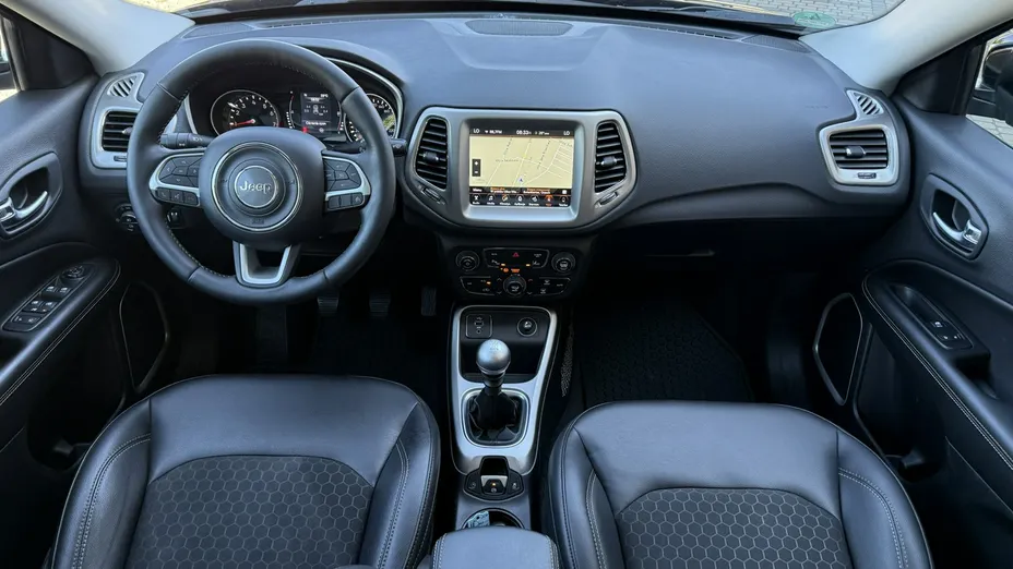 JEEP Compass -