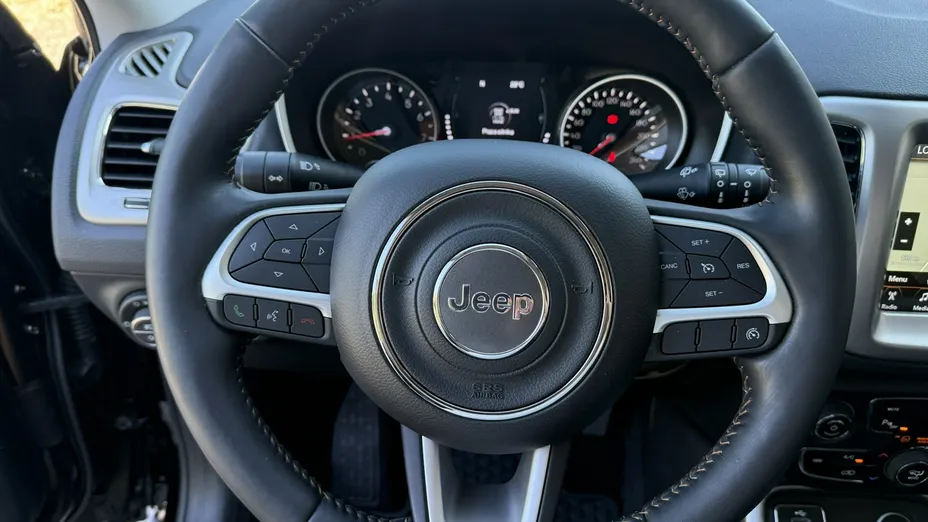 JEEP Compass -