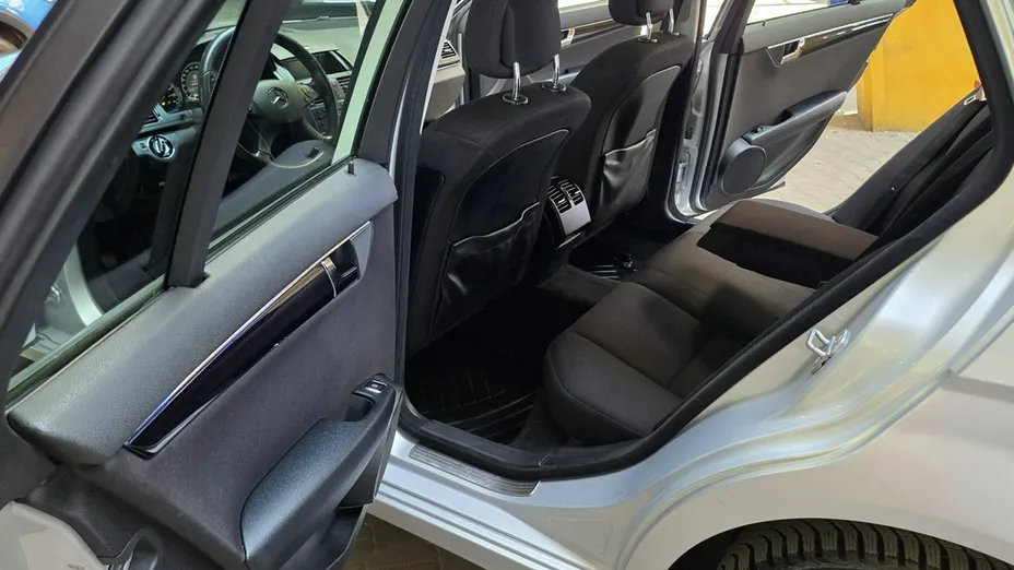 MERCEDES-BENZ C Klasa -