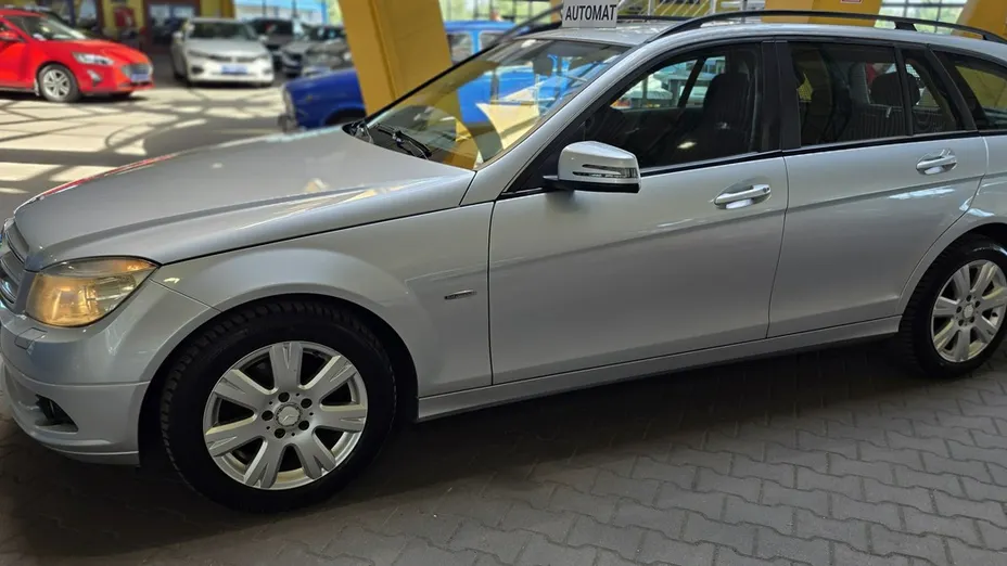 MERCEDES-BENZ C Klasa -