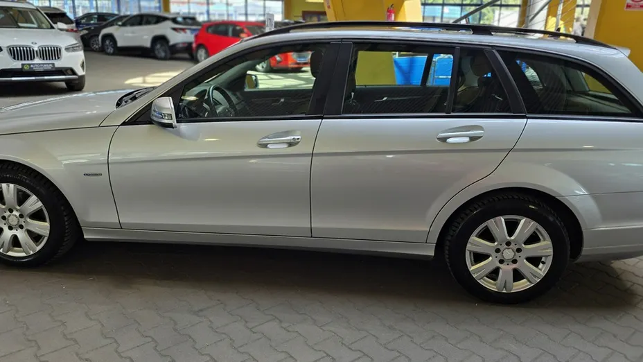 MERCEDES-BENZ C Klasa -