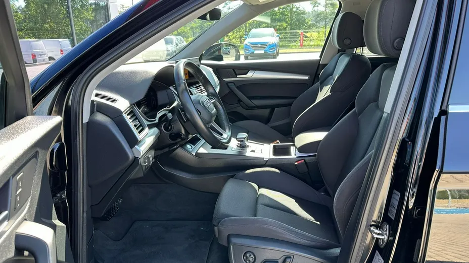 AUDI Q5 -