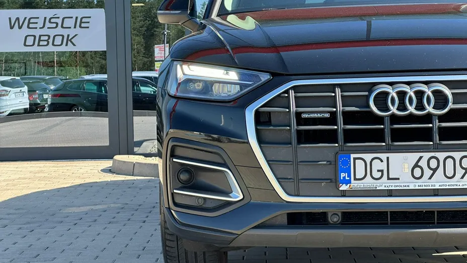 AUDI Q5 -