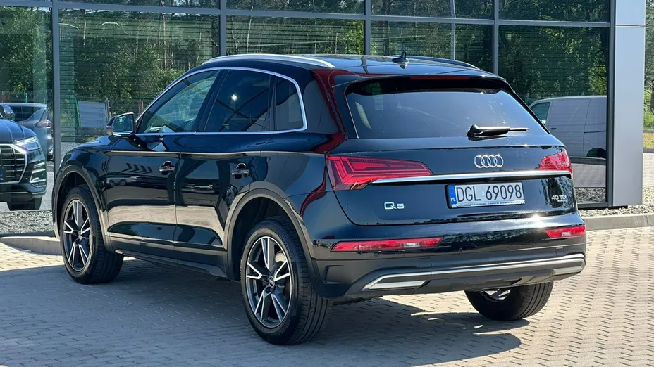 AUDI Q5 -