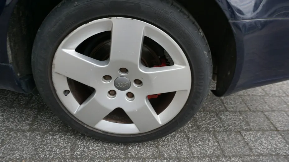 AUDI A4 -