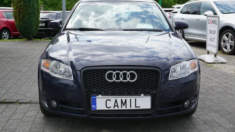 AUDI A4 -