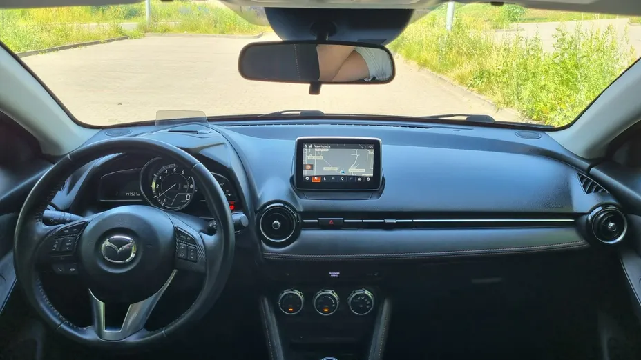 MAZDA 2 -