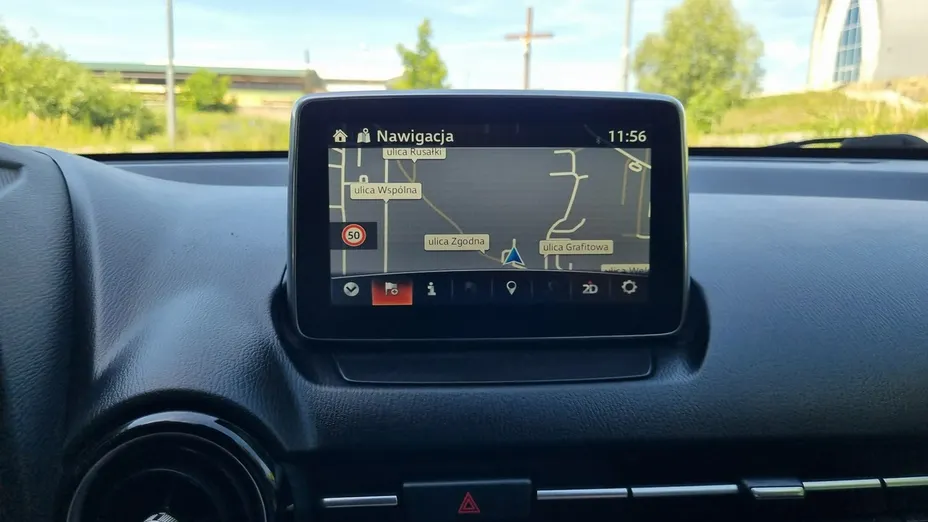 MAZDA 2 -