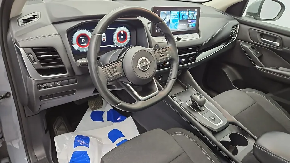 NISSAN Qashqai -