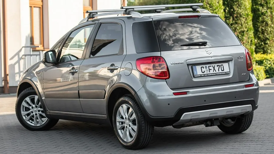 SUZUKI SX4 -
