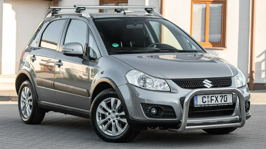 SUZUKI SX4 -