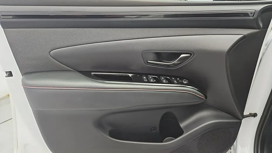 HYUNDAI Tucson -