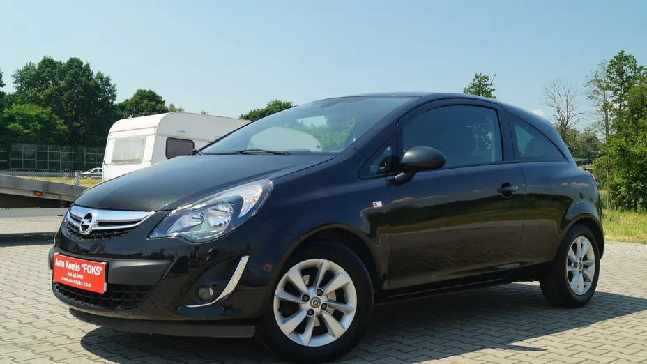 OPEL Corsa -