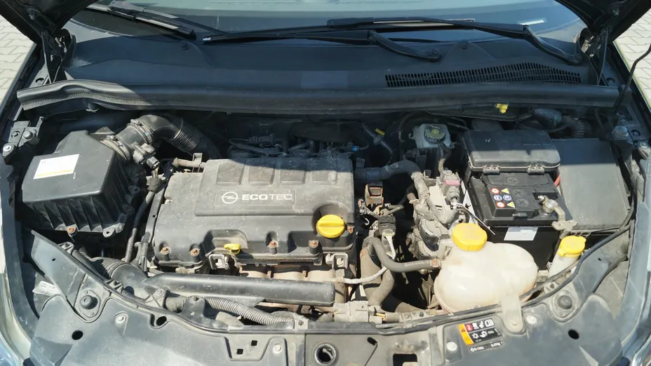 OPEL Corsa -