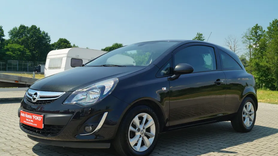 OPEL Corsa -