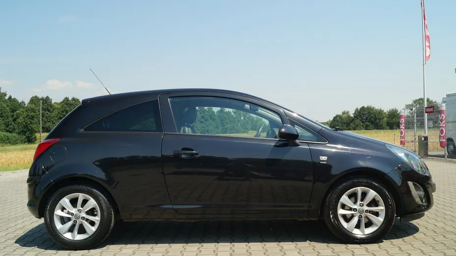 OPEL Corsa -