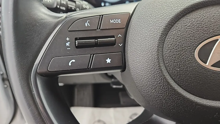HYUNDAI i20 -