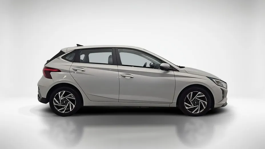 HYUNDAI i20 -