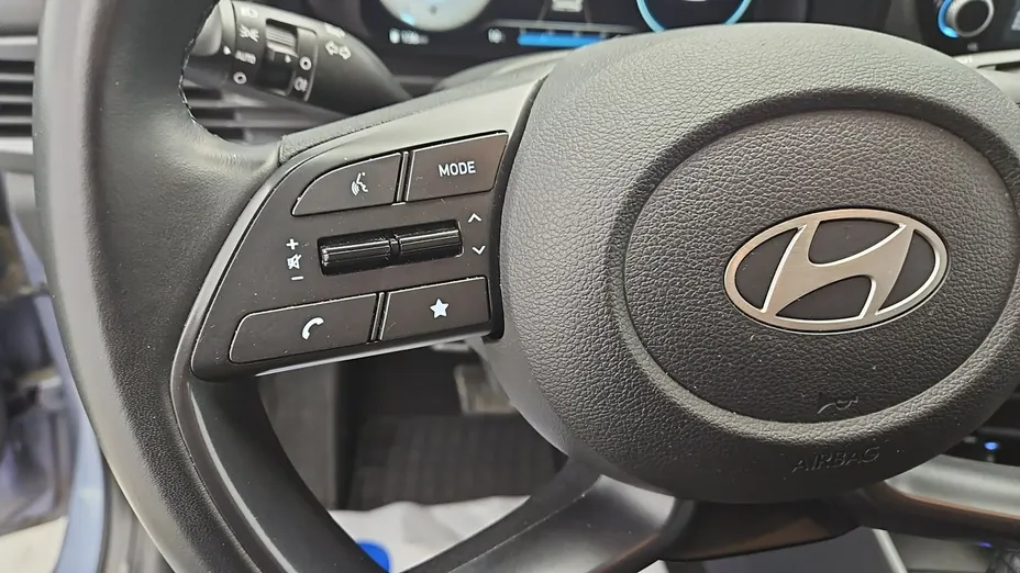 HYUNDAI i20 -
