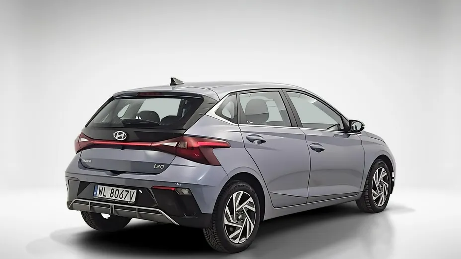 HYUNDAI i20 -