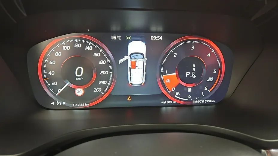 VOLVO V60 -