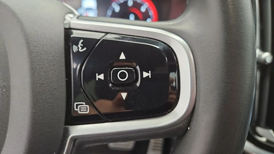VOLVO V60 -