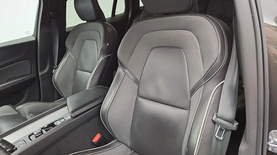 VOLVO V60 -