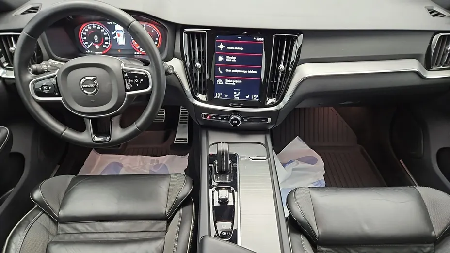 VOLVO V60 -