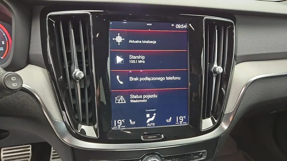 VOLVO V60 -
