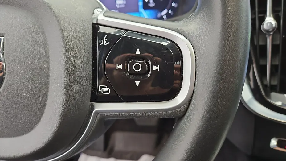 VOLVO V60 -