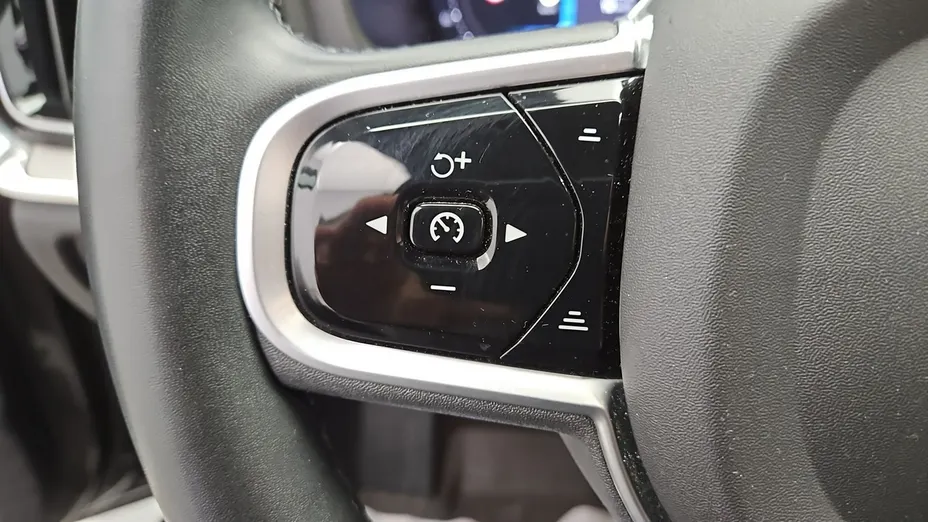 VOLVO V60 -