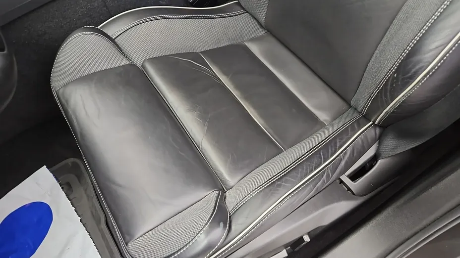 VOLVO V60 -