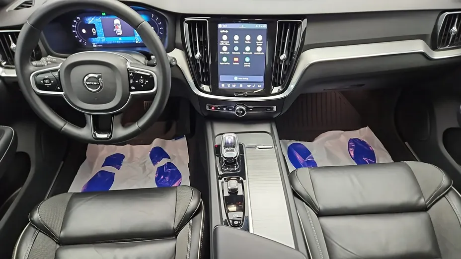 VOLVO V60 -