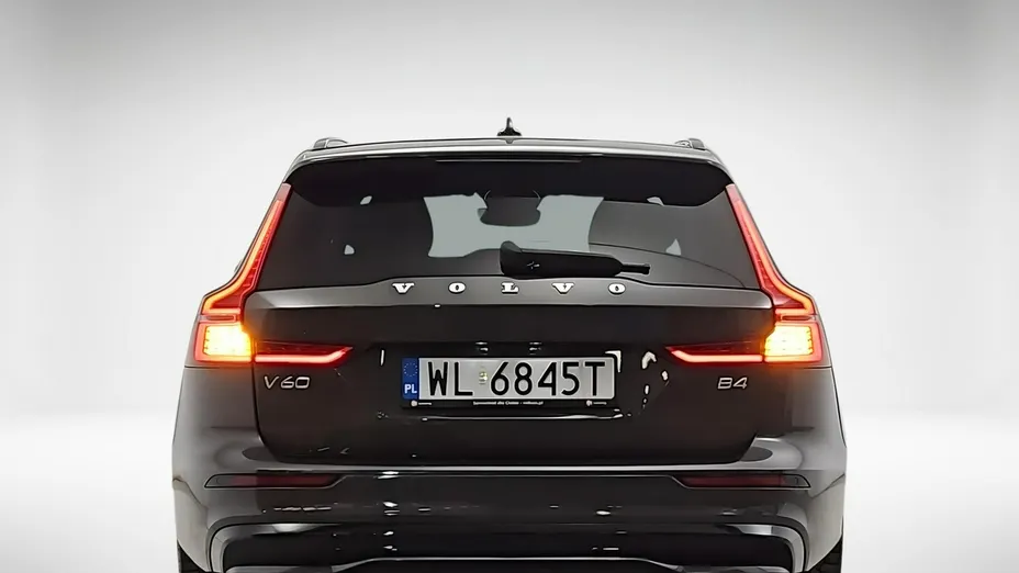 VOLVO V60 -