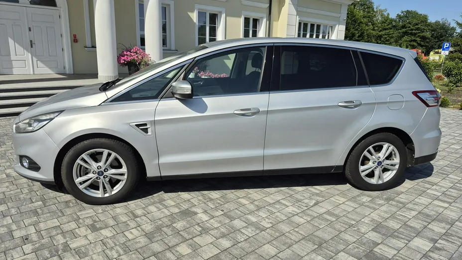 FORD S-MAX -
