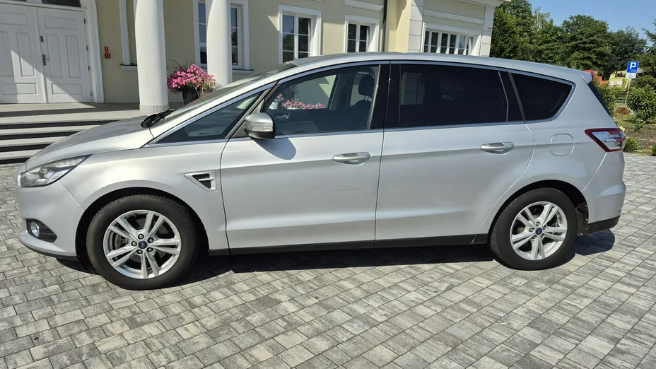 FORD S-MAX -
