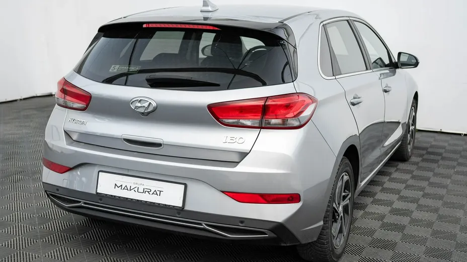 HYUNDAI i30 -
