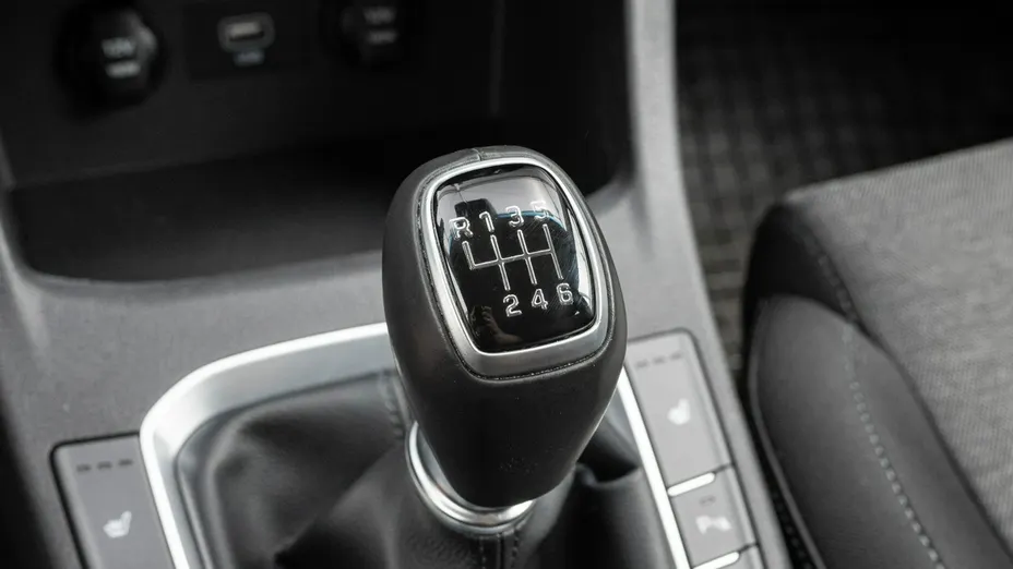 HYUNDAI i30 -