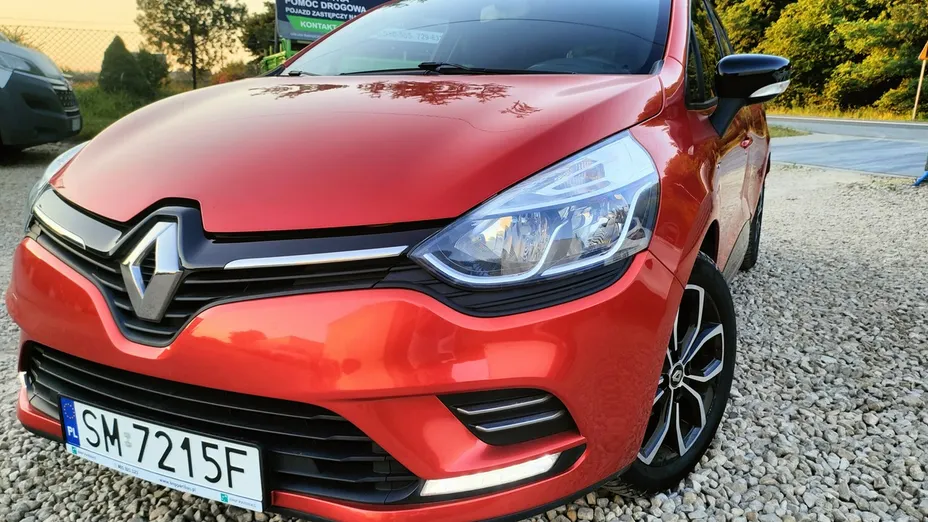 RENAULT Clio -