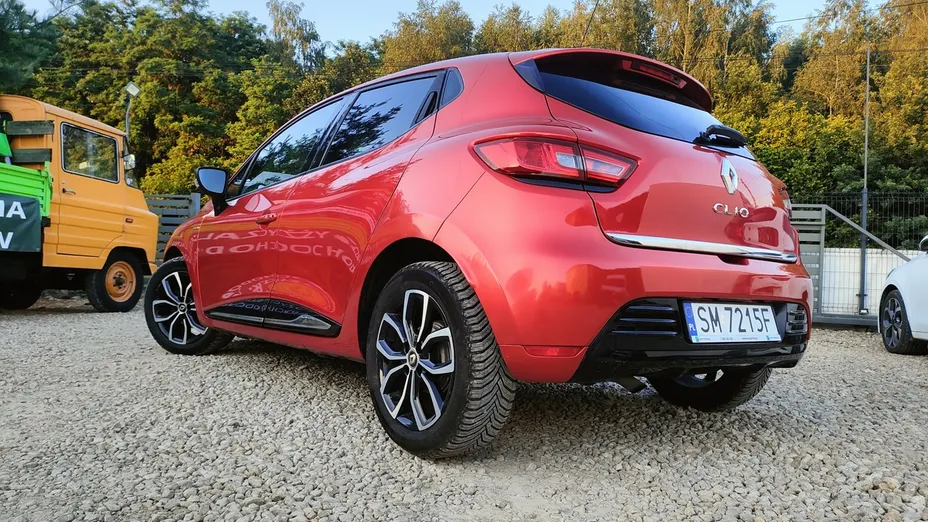 RENAULT Clio -