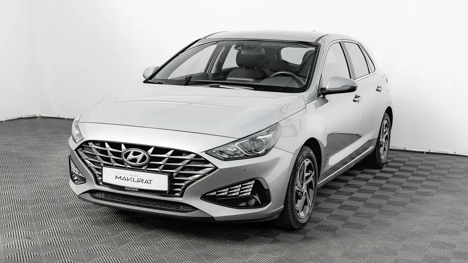 HYUNDAI i30 -