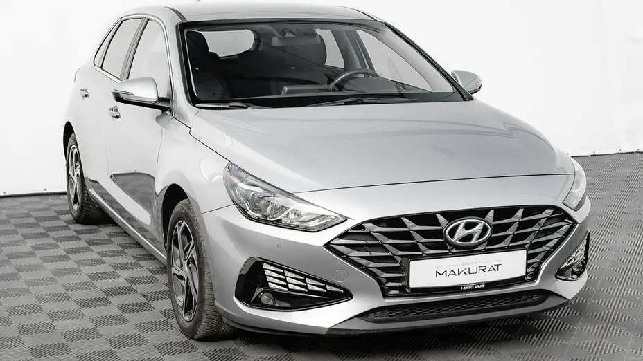 HYUNDAI i30 -