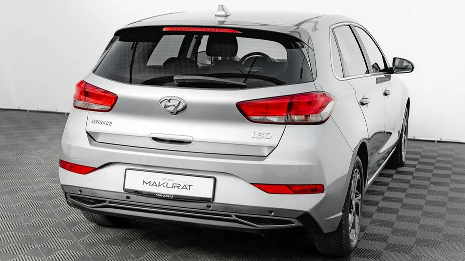 HYUNDAI i30 -